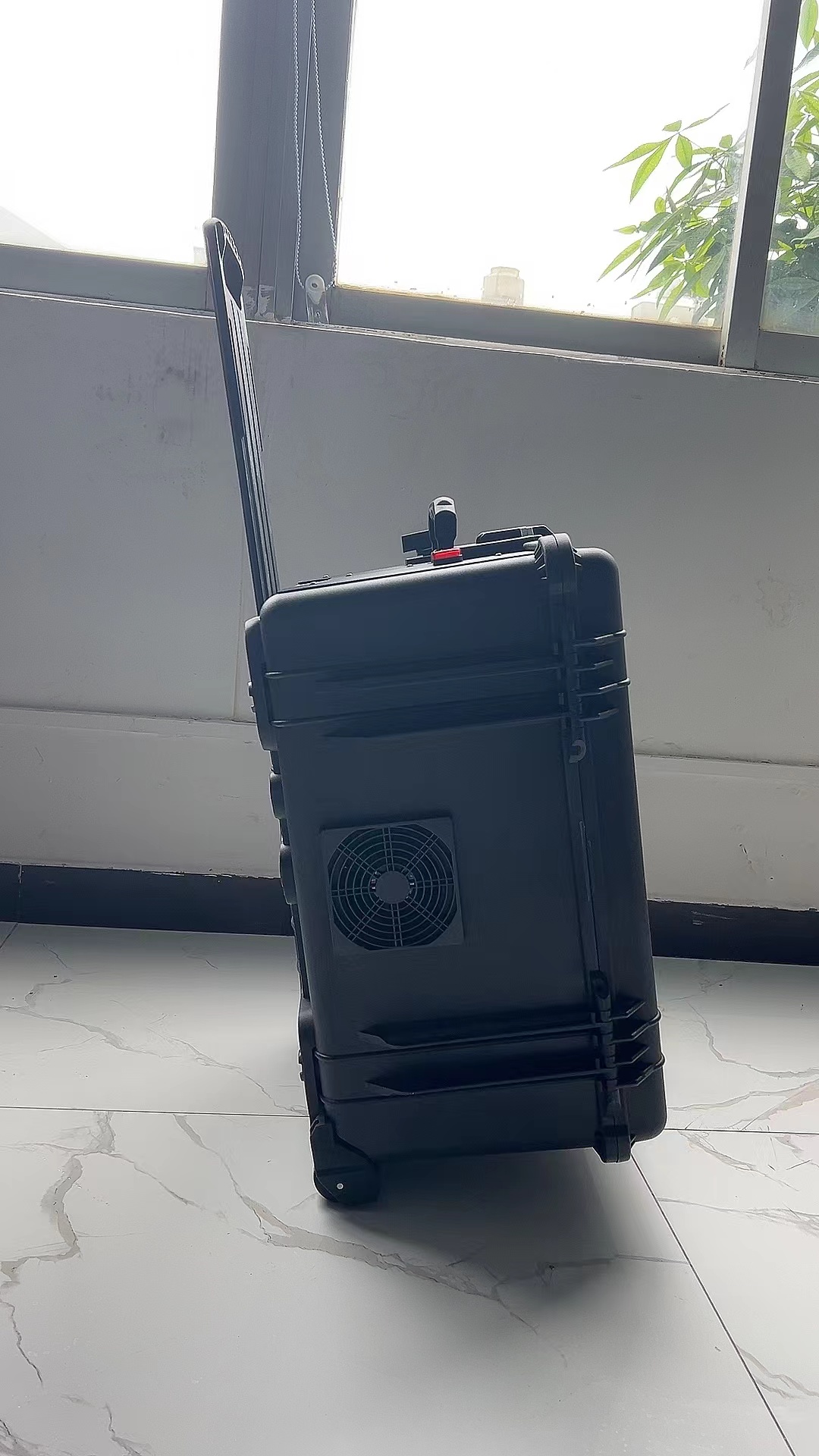 信阳手拉箱型移动通信干扰器